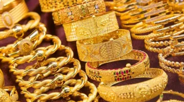 زيادة أسعار الذهب في المغرب اليوم الإثنين 16 يونيو 2025، حيث بلغ سعر عيار 21 880.00 درهم عند بدء التداول.