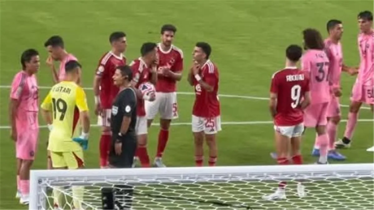زيزو يكشف ما قاله لتريزيجيه قبل ضياع ركلة جزاء الأهلي ضد إنتر ميامي: ‘لم يطلب التسديد’ زيزو يكشف ما قاله لتريزيجيه قبل ضياع ركلة جزاء الأهلي ضد إنتر ميامي: ‘لم يطلب التسديد’