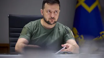 زيلينسكي يحاول persuading ترامب لفرض عقوبات إضافية على روسيا في ظل تعثر مفاوضات السلام