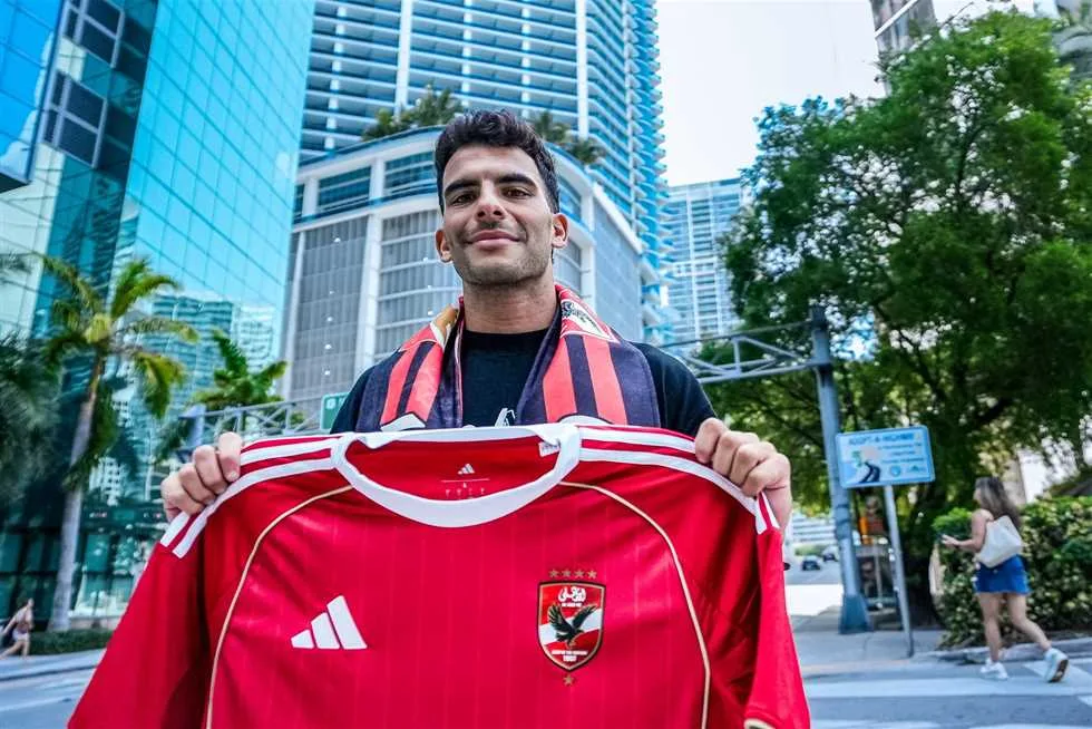 «سأحتفل في العديد من المباريات».. رد غير متوقع من زيزو حول احتفاله بتسجيله ضد الزمالك «سأحتفل في العديد من المباريات».. رد غير متوقع من زيزو حول احتفاله بتسجيله ضد الزمالك