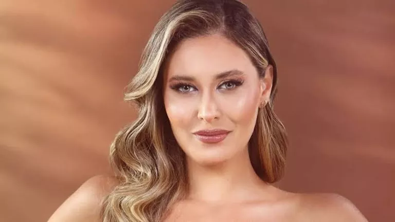 ساحرة وأنيقة.. ندى كوسا تتألق بإطلالة براقة في أحدث ظهور لها ساحرة وأنيقة.. ندى كوسا تتألق بإطلالة براقة في أحدث ظهور لها