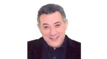 سامح مهران يقدم كلمة اليوم العربي للمسرح 2026