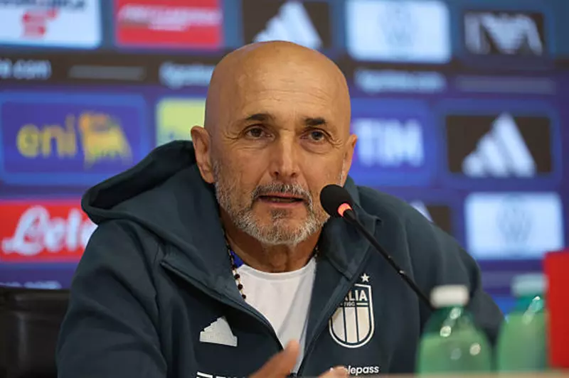 سباليتي يوضح سبب غياب أتشيربي عن قائمة منتخب إيطاليا سباليتي يوضح سبب غياب أتشيربي عن قائمة منتخب إيطاليا