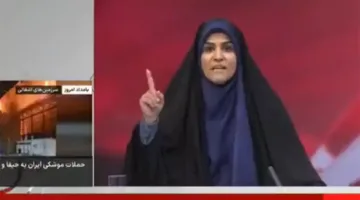 سحر إمامي: من هي مذيعة التلفزيون الإيراني التي تألقت في تغطية القصف المباشر؟