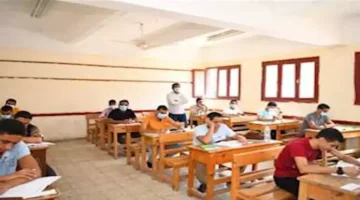 سرور بين طلاب الثانوية لسهولة امتحانات اللغة الأجنبية الثانية