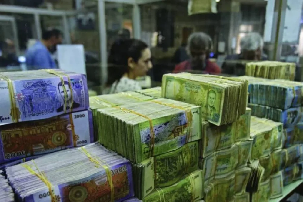 سعر الدولار مقابل الليرة السورية اليوم الثلاثاء 24 يونيو 2025.. تراجع في قيمة الليرة سعر الدولار مقابل الليرة السورية اليوم الثلاثاء 24 يونيو 2025.. تراجع في قيمة الليرة