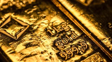 سعر الذهب يتقلب حول 3345 دولارًا للأوقية بعد استقرار نتائج استطلاع بنك الاحتياطي الفيدرالي.