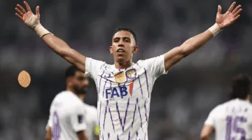 سفيان رحيمي يتحدث عن فريق العين في كأس العالم: لا شيء مستحيل في كرة القدم