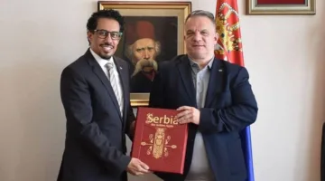 سفير الإمارات يناقش مع وزير التعليم الصربي تبادل الطلاب