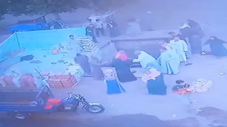 سقوط سقف ترعة يودي بحياة طفلة ويصيب والديها في حادث مؤسف بالمنيا سقوط سقف ترعة يودي بحياة طفلة ويصيب والديها في حادث مؤسف بالمنيا