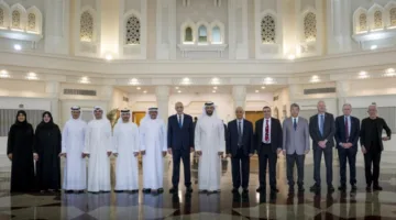 سلطان بن أحمد: نعتز بتقدم الأبحاث في الجامعة العلمية التطبيقية من أجل خدمة المجتمع وتعزيزه
