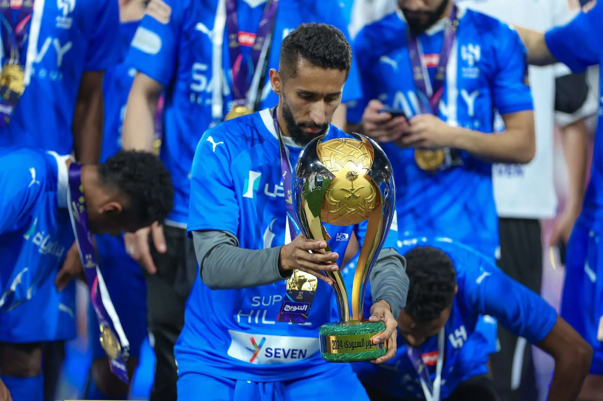 سلمان الفرج يوضح تفاصيل ارتداء شارة القيادة في نادي الهلال