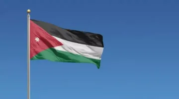 سوريا تحظر الطيران في أجوائها