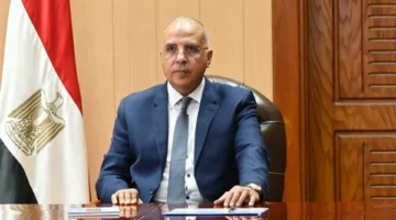 سويلم يقرر مكافأة (٣١) فريق عمل بهدف تعزيز التعاون بين الإدارات المختلفة في الوزارة على مستوى البلاد