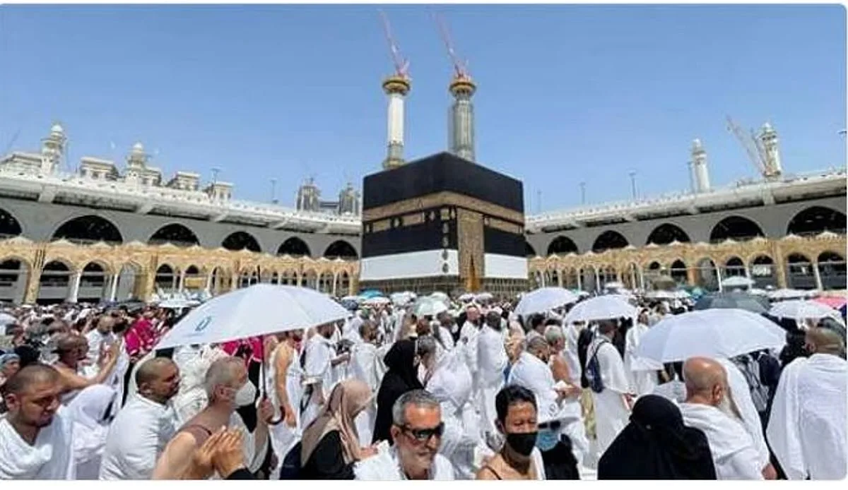 «شؤون الحرمين» تحث زوار المسجد الحرام على اتباع التعليمات الصحية لضمان سلامتهم. «شؤون الحرمين» تحث زوار المسجد الحرام على اتباع التعليمات الصحية لضمان سلامتهم.