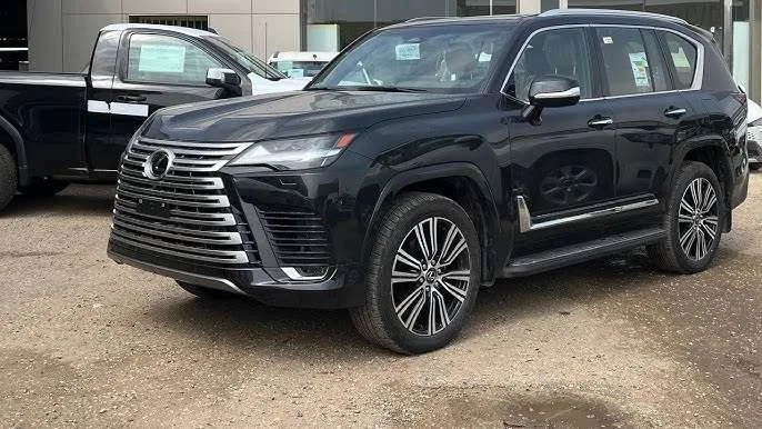 شاهد الفيديو: كل ما تحتاج معرفته عن مواصفات وسعر سيارة لكزس LX600 BB موديل 2025 في المملكة العربية السعودية. شاهد الفيديو: كل ما تحتاج معرفته عن مواصفات وسعر سيارة لكزس LX600 BB موديل 2025 في المملكة العربية السعودية.