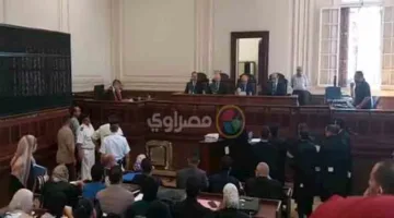 شاهد الفيديو والصور: الظهور الأول لمجرم المعمورة في محكمة الإسكندرية