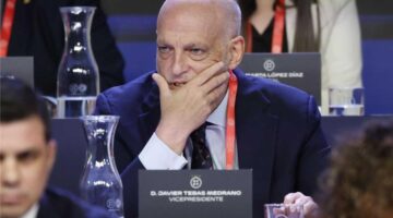 شاهدت 25 دقيقة عشوائية.. تيباس: لن أسمح بتنظيم كأس العالم للأندية مرة أخرى