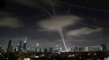 شحنات الأسلحة المتجهة إلى إسرائيل تُعتبر أهدافًا قانونية لإيران