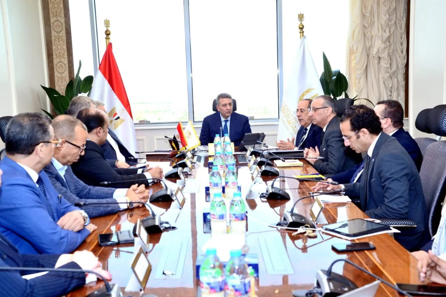 شراكة استراتيجية بين وزارة التموين وشركتي «GRG» و«فيرنبرو» لتطوير نقاط البيع وتعزيز سلاسل الإمداد