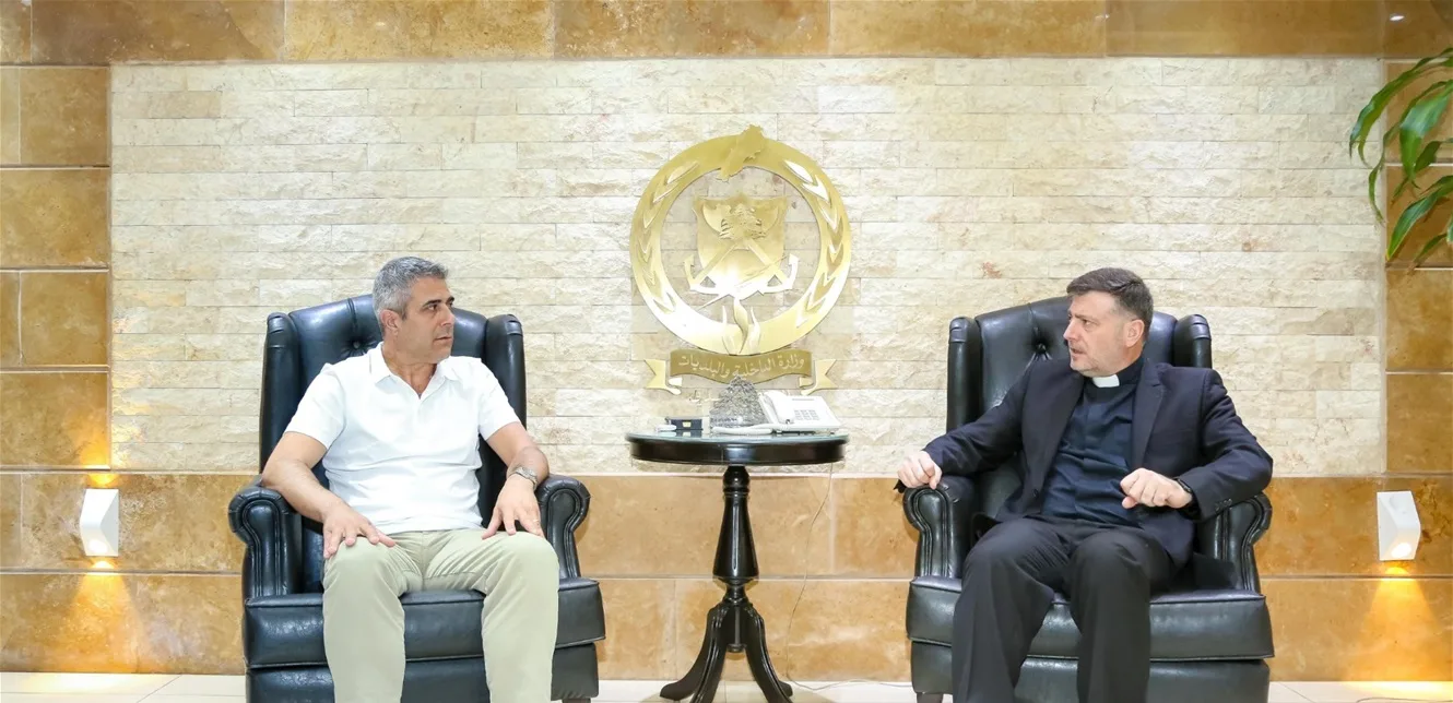 شراكة تعليمية توعوية بين الدفاع المدني والمدارس الخاصة لتعزيز الوعي بالسلامة شراكة تعليمية توعوية بين الدفاع المدني والمدارس الخاصة لتعزيز الوعي بالسلامة
