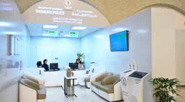 شرطة الشارقة تسجل 97.8% في مقياس رضا العملاء