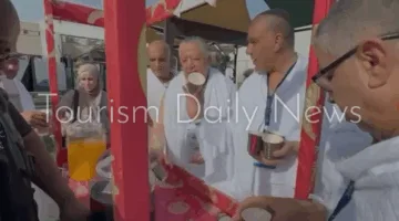شركات السياحة تواصل نقل الحجاج إلى عرفات لأداء الركن الأساسي في الحج