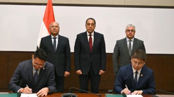 شركة صن ريف سولار الصينية تُشيد مجمعاً صناعيًا لتصنيع مستلزمات الطاقة الشمسية باستثمار 200 مليون دولار