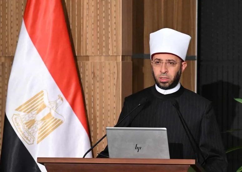 الأزهري يتحدث عن المنصة الرقمية الحديثة لوزارة الأوقاف: تعتمد على رؤية علمية وخطة استراتيجية لمواجهة التطرف الأزهري يتحدث عن المنصة الرقمية الحديثة لوزارة الأوقاف: تعتمد على رؤية علمية وخطة استراتيجية لمواجهة التطرف
