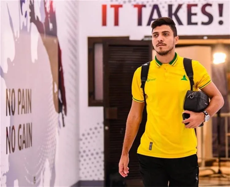 شوبير: الأهلي بحاجة ماسة لعودة لاعب الفريق السابق.. وتم التواصل بالفعل شوبير: الأهلي بحاجة ماسة لعودة لاعب الفريق السابق.. وتم التواصل بالفعل