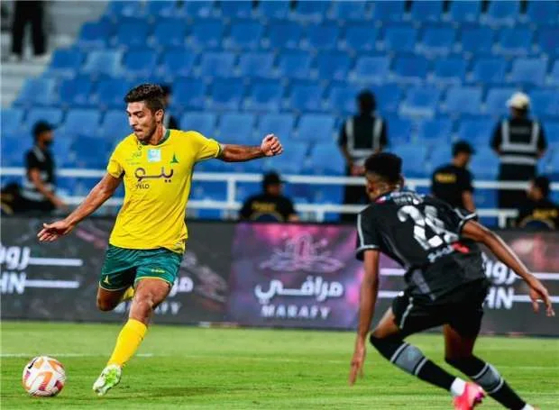 شوبير: محمد شريف يقترب من الانضمام للزمالك.. ولا يجب على جمهور الأهلي لومه. شوبير: محمد شريف يقترب من الانضمام للزمالك.. ولا يجب على جمهور الأهلي لومه.