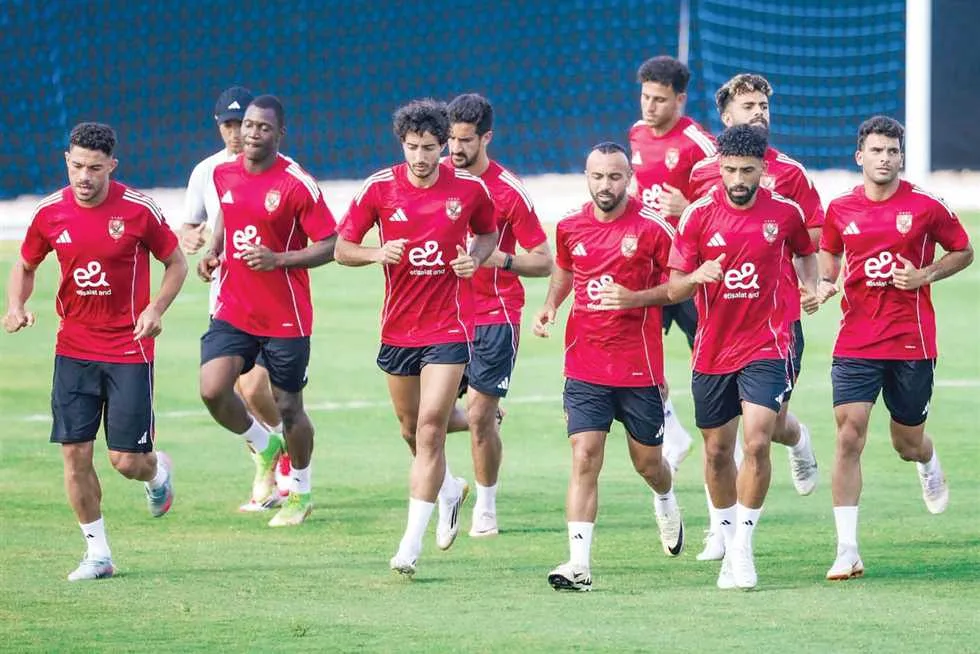 شوبير يكشف عن إصابة نجم الأهلي قبل مواجهة بالميراس بعد إمام عاشور شوبير يكشف عن إصابة نجم الأهلي قبل مواجهة بالميراس بعد إمام عاشور