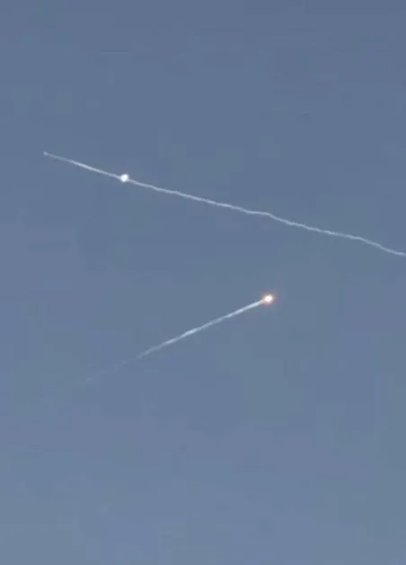 صافرات الإنذار ت响 في إسرائيل بعد إطلاق صاروخ من اليمن صافرات الإنذار ت响 في إسرائيل بعد إطلاق صاروخ من اليمن