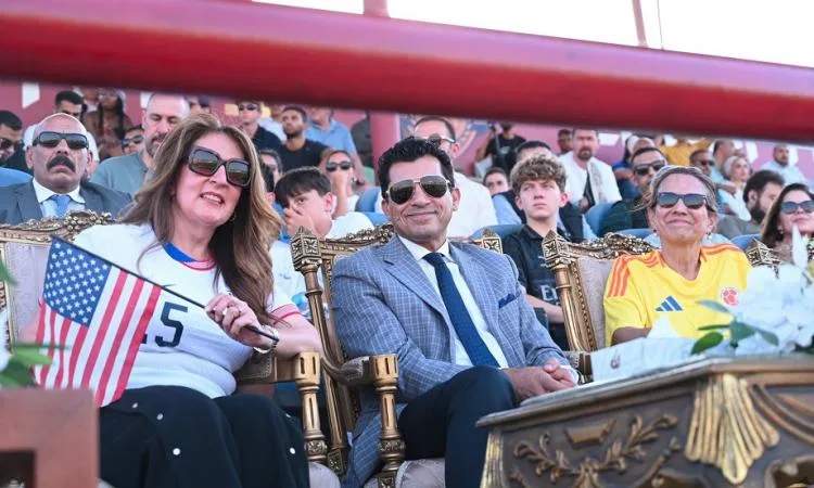 صبحي يحضر مباراة أمريكا وكولومبيا في ختام بطولة خوفو الدولية للشباب صبحي يحضر مباراة أمريكا وكولومبيا في ختام بطولة خوفو الدولية للشباب