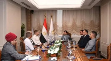 صبحي يناقش مع مسؤولي شركة ألمانية استراتيجيات تسويق المعسكرات الرياضية في شرم الشيخ