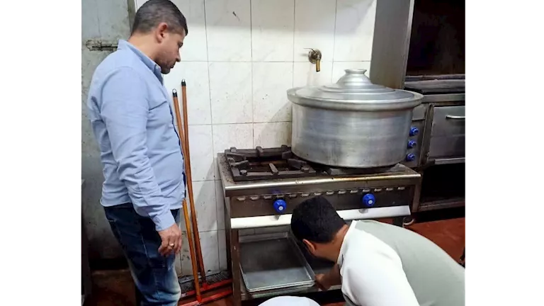 “صحة الإسماعيلية” تطلق حملات لتعزيز الرقابة على المنشآت الغذائية “صحة الإسماعيلية” تطلق حملات لتعزيز الرقابة على المنشآت الغذائية