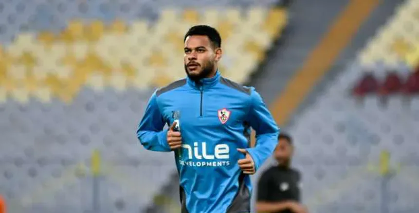 صراع بين دونجا ووائل القباني في مباراة الزمالك وبيراميدز بنهائي الكأس صراع بين دونجا ووائل القباني في مباراة الزمالك وبيراميدز بنهائي الكأس