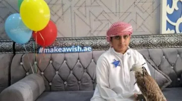 صقر يحقق أمنية الطفل عبدالله