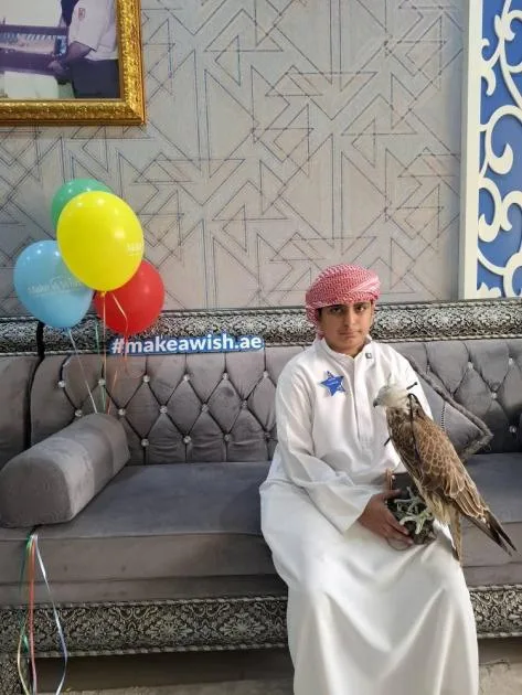 صقر يحقق أمنية الطفل عبدالله صقر يحقق أمنية الطفل عبدالله