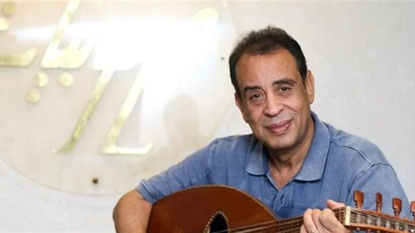 صلاح الشرنوبي يتلقى عزاء ابنه في مسجد الشرطة بالشيخ زايد اليوم صلاح الشرنوبي يتلقى عزاء ابنه في مسجد الشرطة بالشيخ زايد اليوم