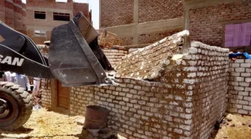 صور: dismantling of three encroachments on agricultural land in Luxor.