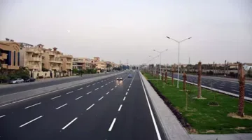 صور.. إنشاء محاور وطرق بطول يتجاوز 110.5 كم في القاهرة الجديدة