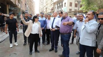 صور: زيارة مفاجئة لمحافظ القاهرة في حي السلام