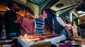صور| طاقم مسلسل “ابن النصابة” يحيي حفلة عيد ميلاد ياسمينا العبد