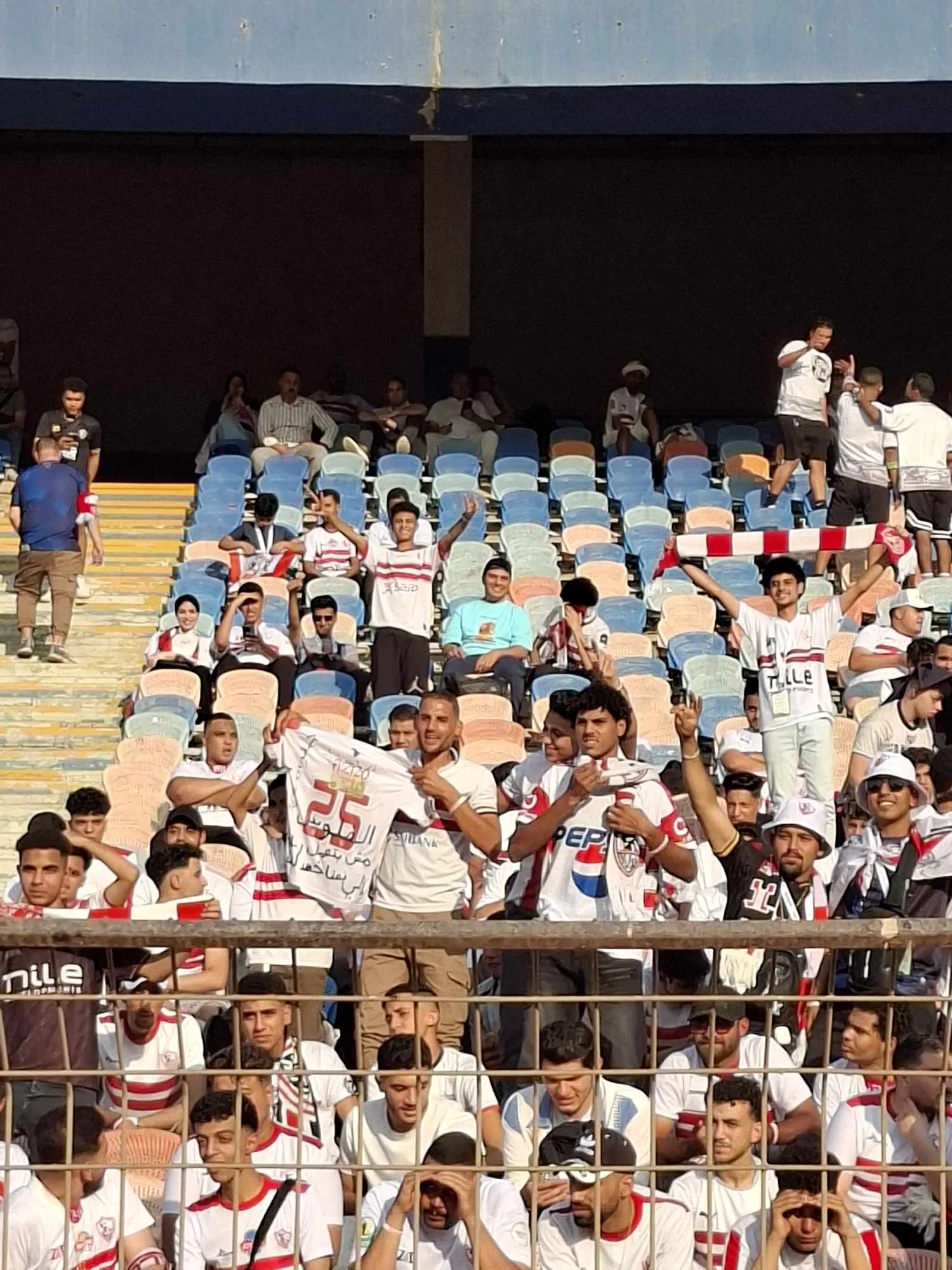 صورة | مشجعو الزمالك يوجهون تحذيرًا شديدًا لزيزو قبل مواجهة بيراميدز صورة | مشجعو الزمالك يوجهون تحذيرًا شديدًا لزيزو قبل مواجهة بيراميدز