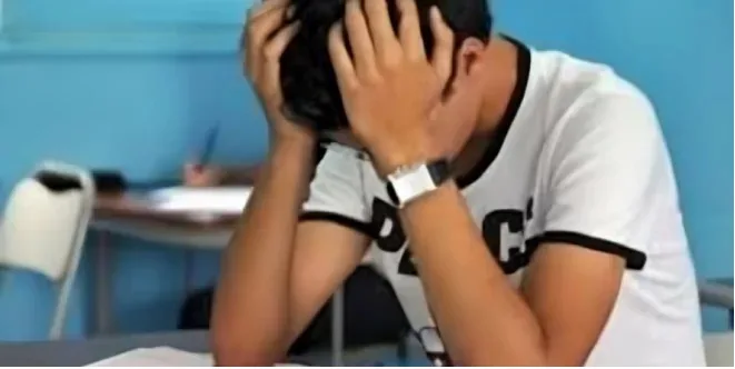 طالبة في الثانوية العامة تتعرض لتشنجات أثناء امتحاناتها ونقلها إلى المستشفى في أبوتشت شمال قنا طالبة في الثانوية العامة تتعرض لتشنجات أثناء امتحاناتها ونقلها إلى المستشفى في أبوتشت شمال قنا