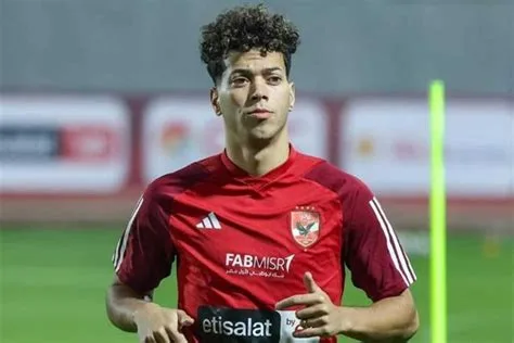 طبيب الأهلي: إجراء عملية ناجحة لإمام عاشور والحاجة للراحة السلبية لعدة أيام طبيب الأهلي: إجراء عملية ناجحة لإمام عاشور والحاجة للراحة السلبية لعدة أيام