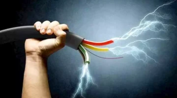 طفل يتعرض لصعق كهربائي من أحد أبراج الضغط العالي في بني سويف
