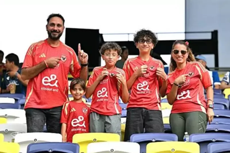 عائلة “أهلاوية” تدعم الزعيم.. مشاهد من مباراة الهلال وباتشوكا في كأس العالم للأندية عائلة “أهلاوية” تدعم الزعيم.. مشاهد من مباراة الهلال وباتشوكا في كأس العالم للأندية