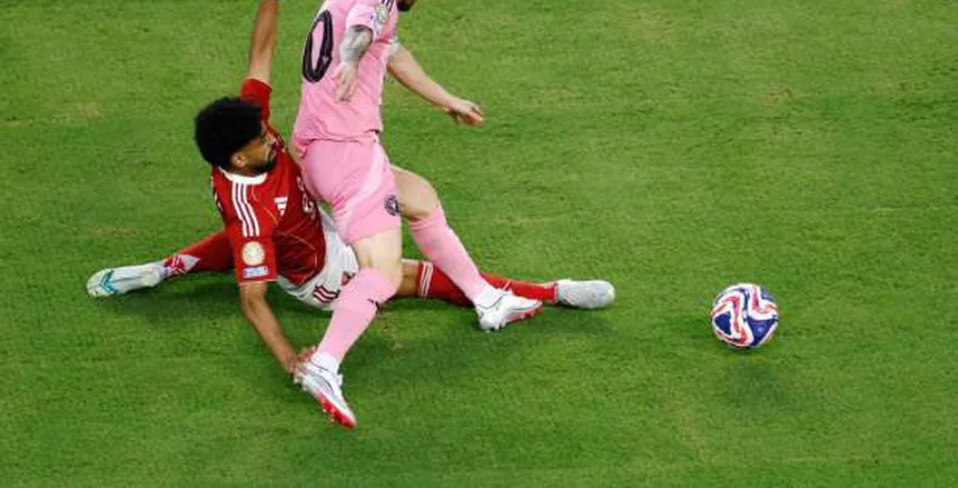 عاجل.. الفيفا يفرض عقوبات على الأهلي بسبب ميسي.. ما التفاصيل؟ عاجل.. الفيفا يفرض عقوبات على الأهلي بسبب ميسي.. ما التفاصيل؟
